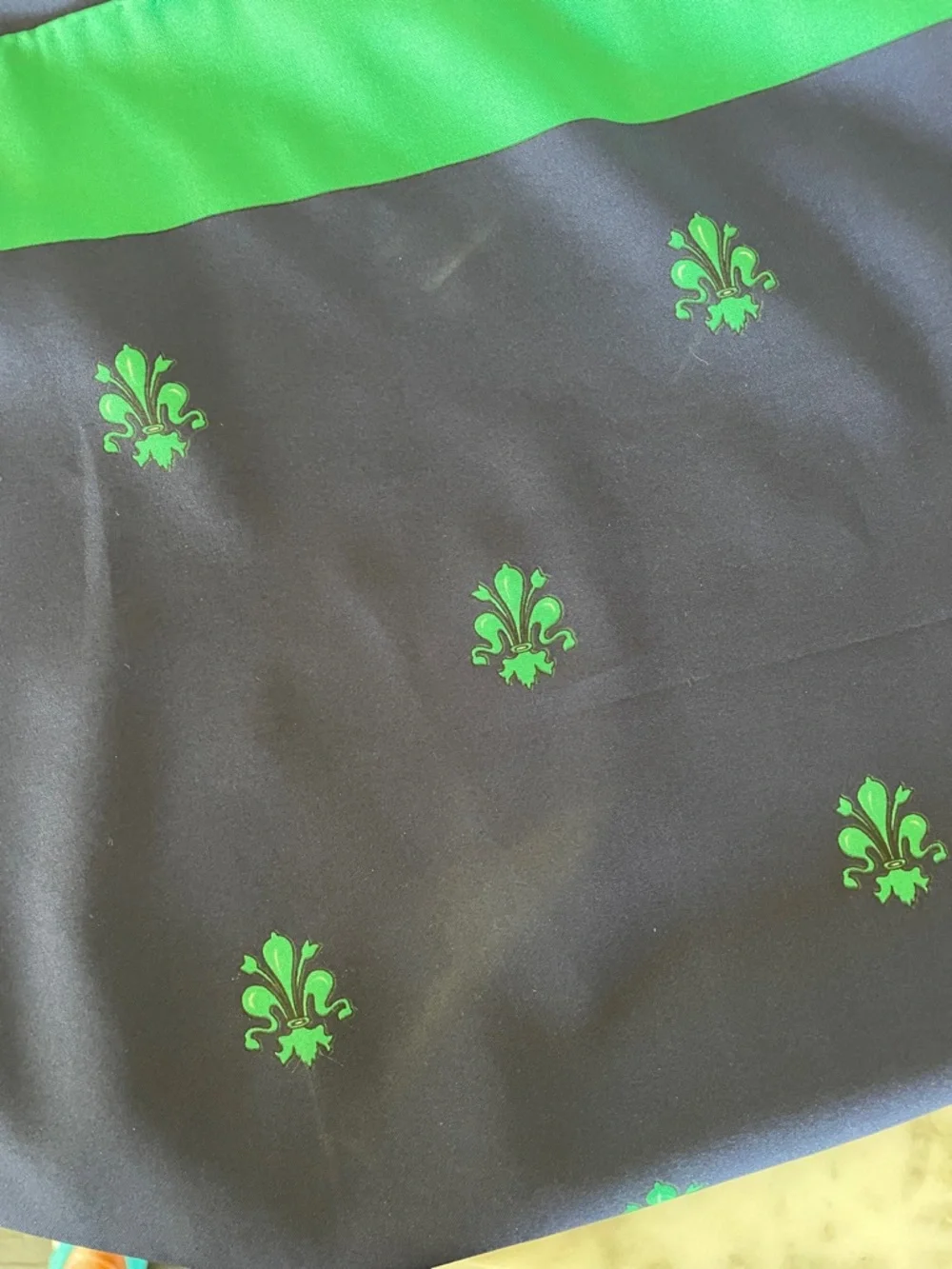 LEONARDI FIRENZE Signed Navy Teal Silk Vintage Fleur de Lis Scarf w/ Gold Charm